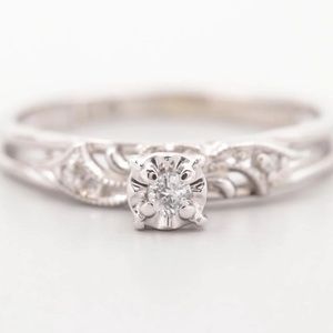 14k white Gold Diamond Ring